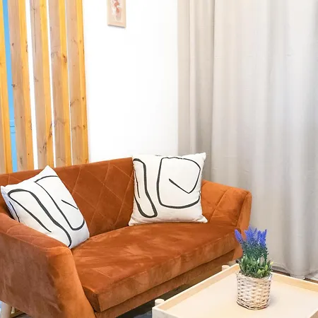 Retreat Unirii Mansion