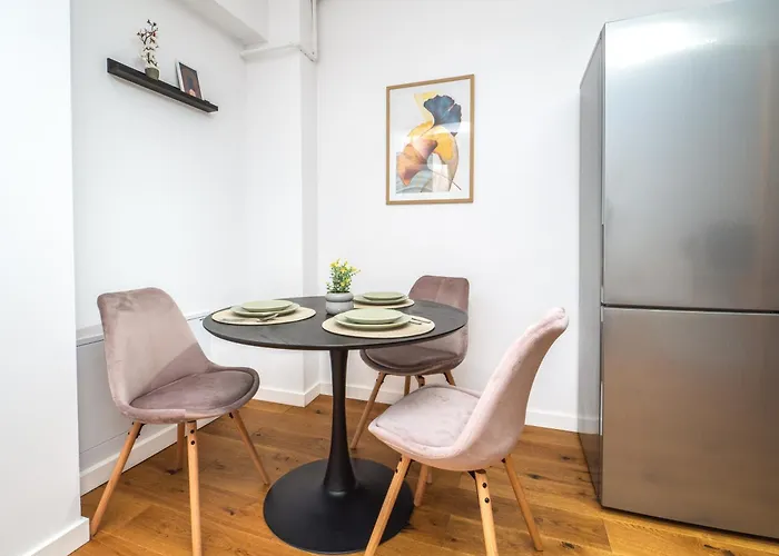 Retreat Unirii Mansion *