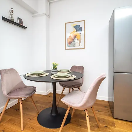 Retreat Unirii Mansion *