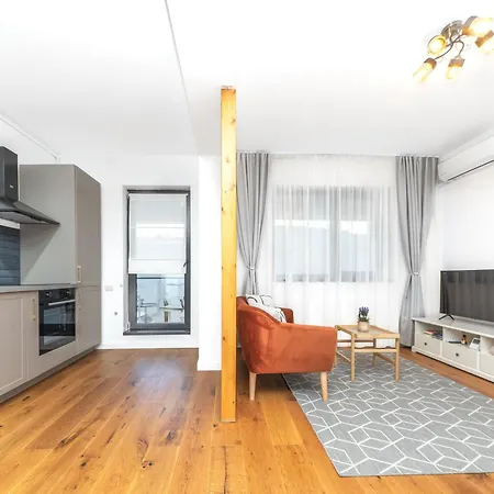 Retreat Unirii Mansion